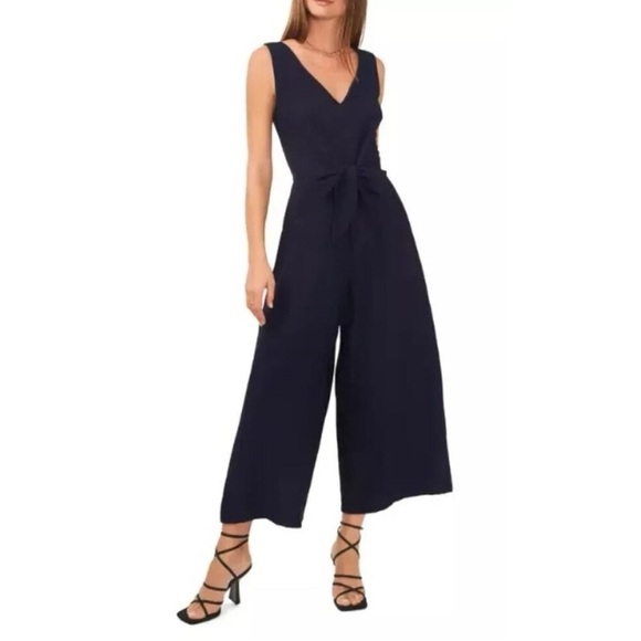 Vince Camuto sleeveless V-neck Elegant Navy Jumpsuit size XS - Picture 1 of 7